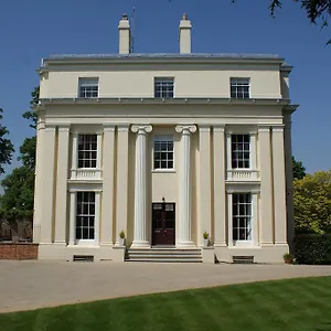 Ravenhurst Bed & Breakfast