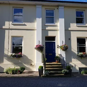 Hilden Guest Hotel