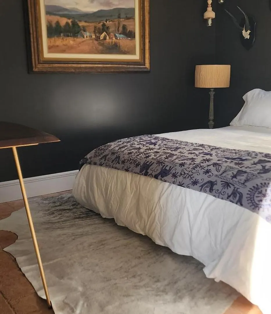 La Casa Rosa Cheltenham - Free Parking Close To Racecourse Guest house
